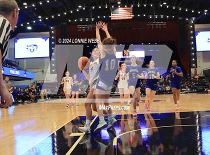 Thumbnail 2 in Pearl River vs Hendrick Hudson (NYSPHSAA Section 1 Class A Semifinal) photogallery.