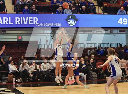 Thumbnail 1 in Pearl River vs Hendrick Hudson (NYSPHSAA Section 1 Class A Semifinal) photogallery.
