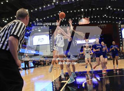 Thumbnail 2 in Pearl River vs Hendrick Hudson (NYSPHSAA Section 1 Class A Semifinal) photogallery.