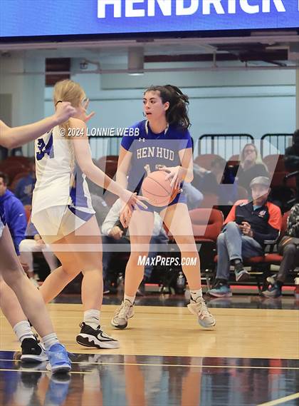 Thumbnail 3 in Pearl River vs Hendrick Hudson (NYSPHSAA Section 1 Class A Semifinal) photogallery.