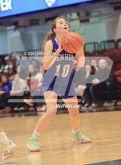 Thumbnail 2 in Pearl River vs Hendrick Hudson (NYSPHSAA Section 1 Class A Semifinal) photogallery.