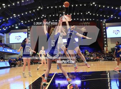 Thumbnail 3 in Pearl River vs Hendrick Hudson (NYSPHSAA Section 1 Class A Semifinal) photogallery.