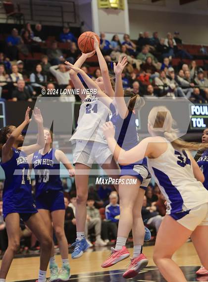 Thumbnail 1 in Pearl River vs Hendrick Hudson (NYSPHSAA Section 1 Class A Semifinal) photogallery.
