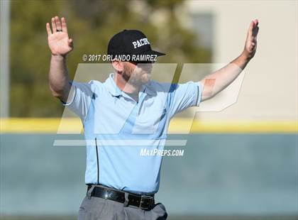 Thumbnail 2 in Santa Monica vs Francis Parker (67th Annual San Diego Lions Tournament) photogallery.