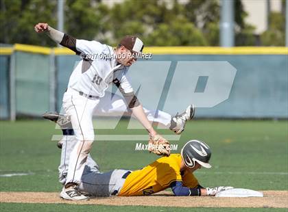 Thumbnail 2 in Santa Monica vs Francis Parker (67th Annual San Diego Lions Tournament) photogallery.