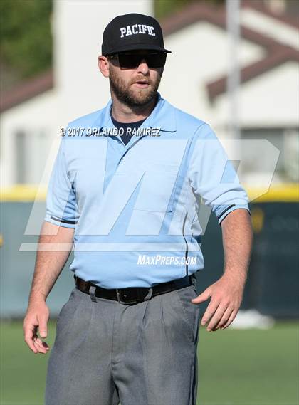 Thumbnail 3 in Santa Monica vs Francis Parker (67th Annual San Diego Lions Tournament) photogallery.