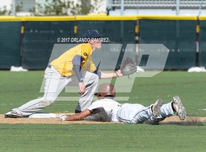 Thumbnail 3 in Santa Monica vs Francis Parker (67th Annual San Diego Lions Tournament) photogallery.