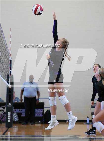 Thumbnail 2 in FR: The Woodlands @ College Station (A Teams) photogallery.