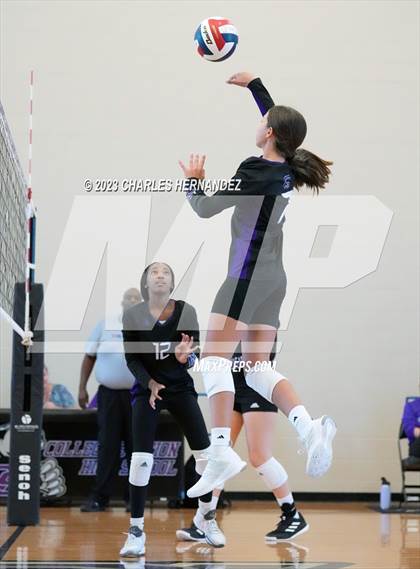 Thumbnail 2 in FR: The Woodlands @ College Station (A Teams) photogallery.
