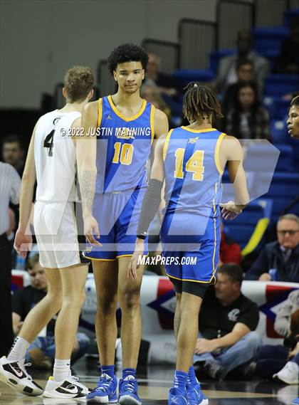 Thumbnail 3 in North Little Rock vs. Bentonville (AAA 6A State Final) photogallery.