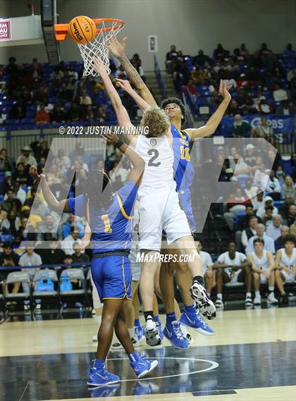 Thumbnail 3 in North Little Rock vs. Bentonville (AAA 6A State Final) photogallery.