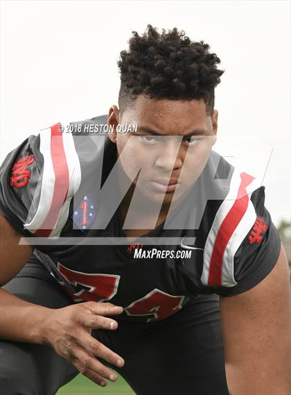 Thumbnail 3 in Mater Dei (Preseason Early Contenders Photo Shoot)  photogallery.