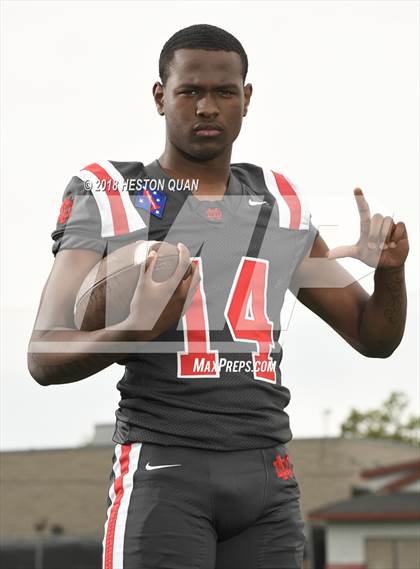 Thumbnail 2 in Mater Dei (Preseason Early Contenders Photo Shoot)  photogallery.