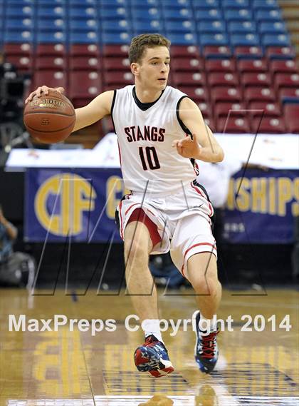 Thumbnail 3 in Monte Vista vs. Centennial (CIF State D1 Final) photogallery.