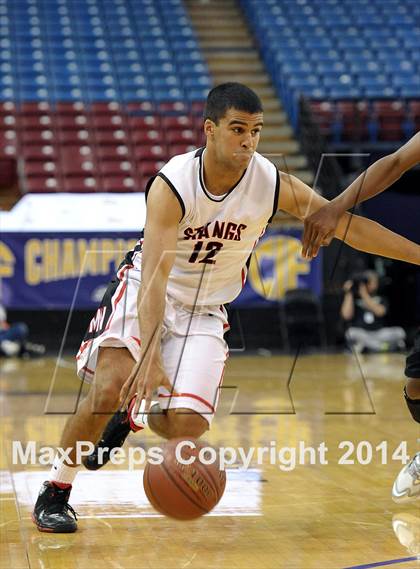 Thumbnail 2 in Monte Vista vs. Centennial (CIF State D1 Final) photogallery.