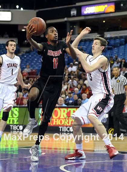 Thumbnail 3 in Monte Vista vs. Centennial (CIF State D1 Final) photogallery.