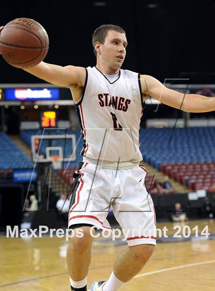 Thumbnail 3 in Monte Vista vs. Centennial (CIF State D1 Final) photogallery.