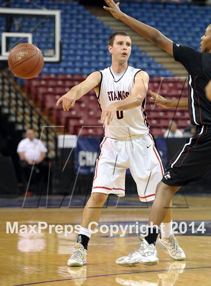 Thumbnail 3 in Monte Vista vs. Centennial (CIF State D1 Final) photogallery.