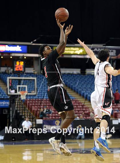 Thumbnail 2 in Monte Vista vs. Centennial (CIF State D1 Final) photogallery.