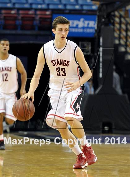 Thumbnail 2 in Monte Vista vs. Centennial (CIF State D1 Final) photogallery.