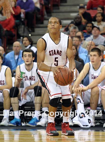 Thumbnail 2 in Monte Vista vs. Centennial (CIF State D1 Final) photogallery.