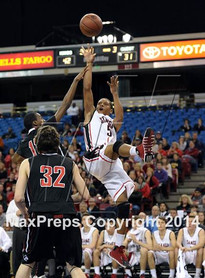 Thumbnail 1 in Monte Vista vs. Centennial (CIF State D1 Final) photogallery.