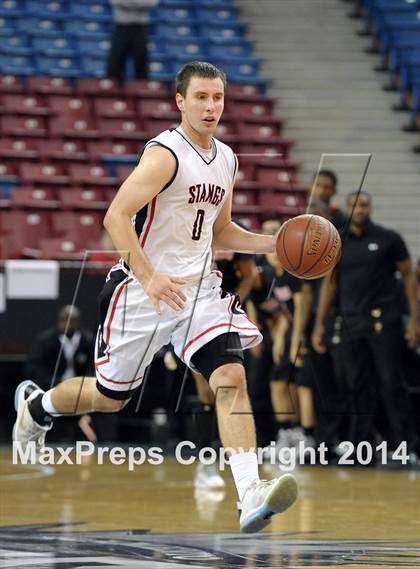 Thumbnail 3 in Monte Vista vs. Centennial (CIF State D1 Final) photogallery.