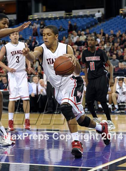 Thumbnail 3 in Monte Vista vs. Centennial (CIF State D1 Final) photogallery.