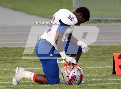 Thumbnail 2 in Bolles @ West Nassau photogallery.