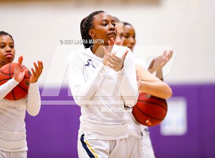 Thumbnail 3 in Dillard @ St. Thomas Aquinas photogallery.