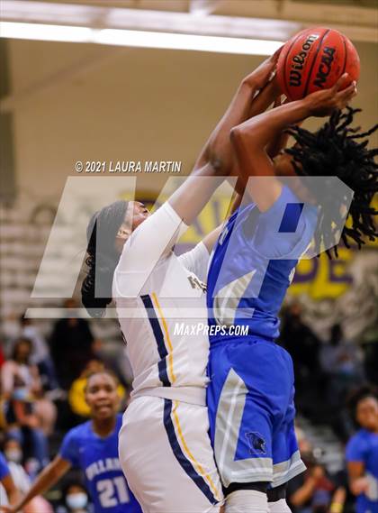 Thumbnail 2 in Dillard @ St. Thomas Aquinas photogallery.