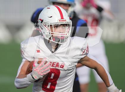 Thumbnail 3 in Rich vs. Milford (UHSAA 8 Man Final) photogallery.