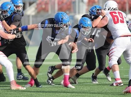 Thumbnail 1 in Rich vs. Milford (UHSAA 8 Man Final) photogallery.