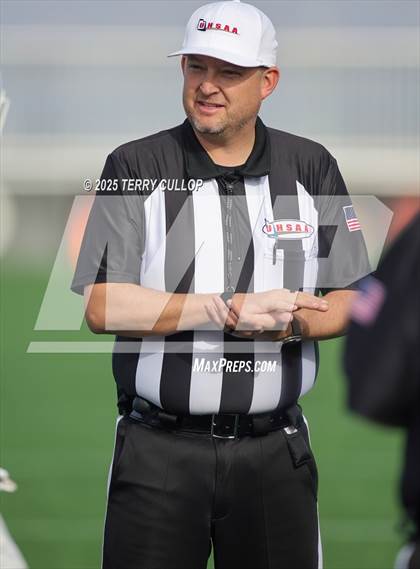 Thumbnail 3 in Rich vs. Milford (UHSAA 8 Man Final) photogallery.