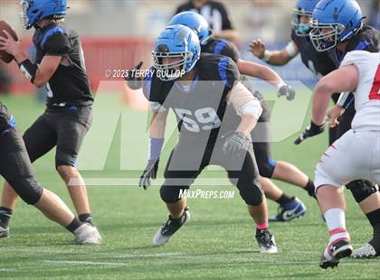 Thumbnail 3 in Rich vs. Milford (UHSAA 8 Man Final) photogallery.