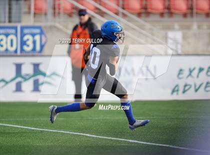 Thumbnail 2 in Rich vs. Milford (UHSAA 8 Man Final) photogallery.