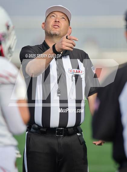 Thumbnail 2 in Rich vs. Milford (UHSAA 8 Man Final) photogallery.