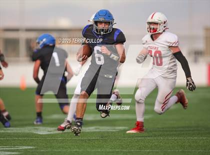 Thumbnail 1 in Rich vs. Milford (UHSAA 8 Man Final) photogallery.