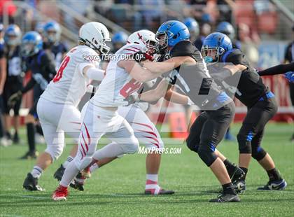 Thumbnail 2 in Rich vs. Milford (UHSAA 8 Man Final) photogallery.