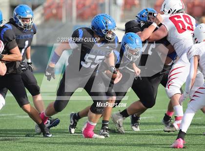 Thumbnail 2 in Rich vs. Milford (UHSAA 8 Man Final) photogallery.