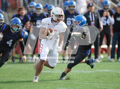 Thumbnail 2 in Rich vs. Milford (UHSAA 8 Man Final) photogallery.