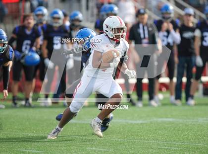 Thumbnail 3 in Rich vs. Milford (UHSAA 8 Man Final) photogallery.