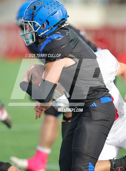 Thumbnail 1 in Rich vs. Milford (UHSAA 8 Man Final) photogallery.