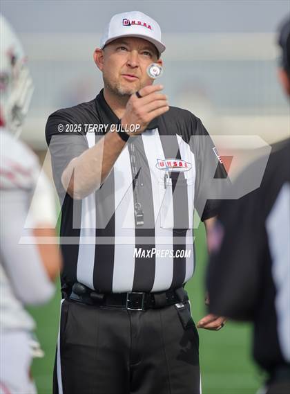 Thumbnail 1 in Rich vs. Milford (UHSAA 8 Man Final) photogallery.