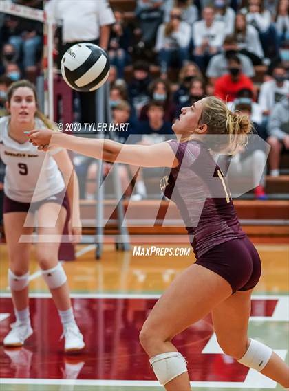 Thumbnail 2 in Tri-West Hendricks vs. Brebeuf Jesuit Preparatory (Regional Semifinal) photogallery.