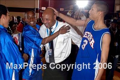 Thumbnail 1 in Campbell Hall vs Serra (SS DIVAA Final) photogallery.