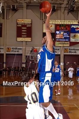 Thumbnail 1 in Campbell Hall vs Serra (SS DIVAA Final) photogallery.