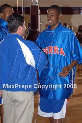 Thumbnail 1 in Campbell Hall vs Serra (SS DIVAA Final) photogallery.