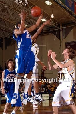 Thumbnail 1 in Campbell Hall vs Serra (SS DIVAA Final) photogallery.