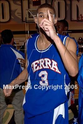 Thumbnail 3 in Campbell Hall vs Serra (SS DIVAA Final) photogallery.